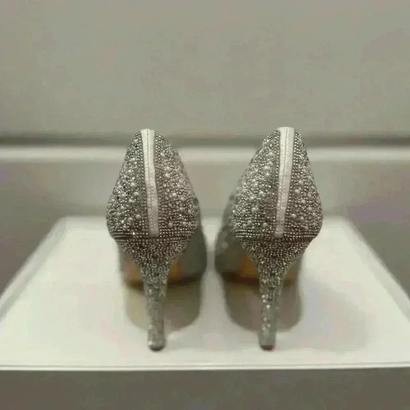 Galina Signature PEARL AND CRYSTAL POINTED- TOE PUMPS - Picture 3 of 7